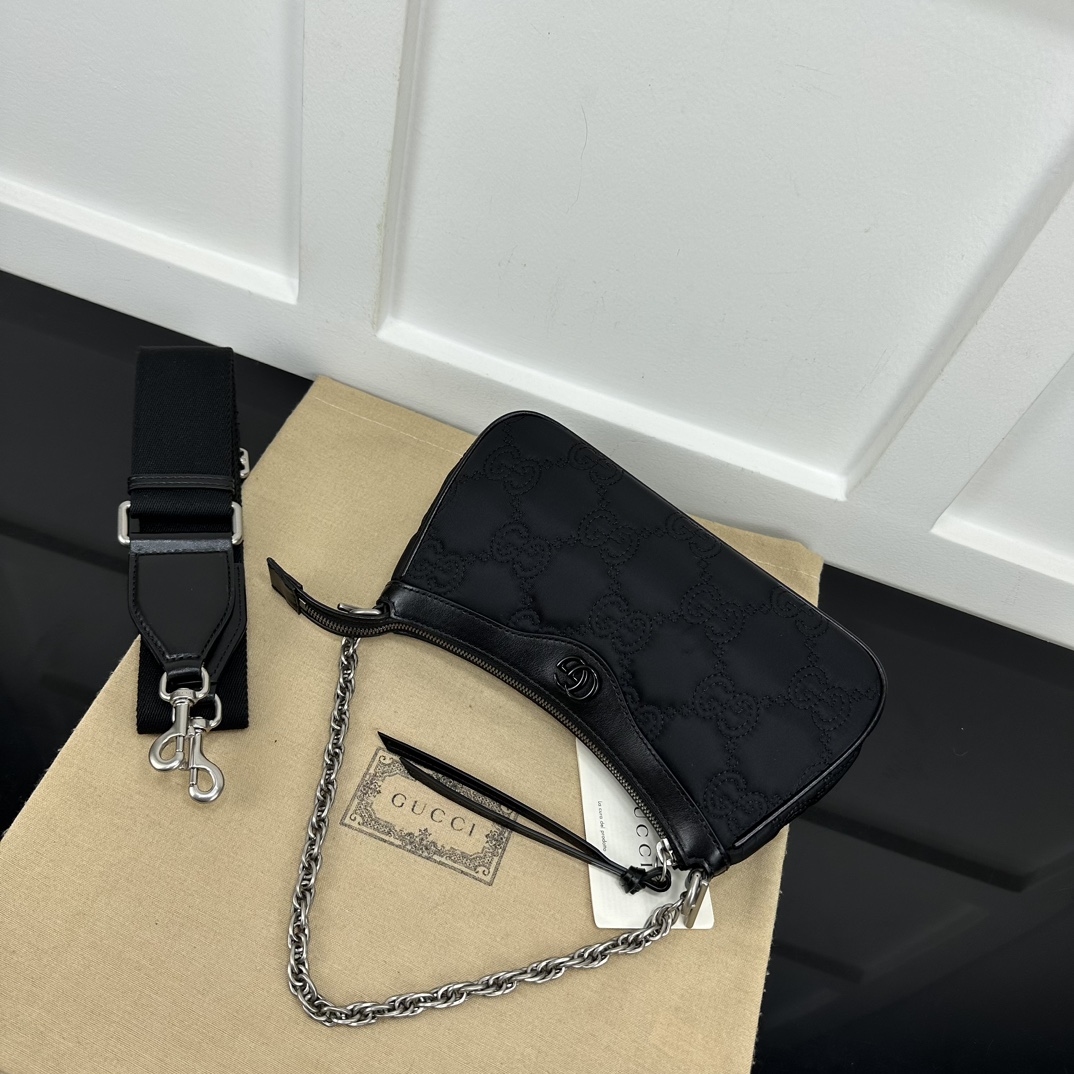 Gucci Hobo Bags